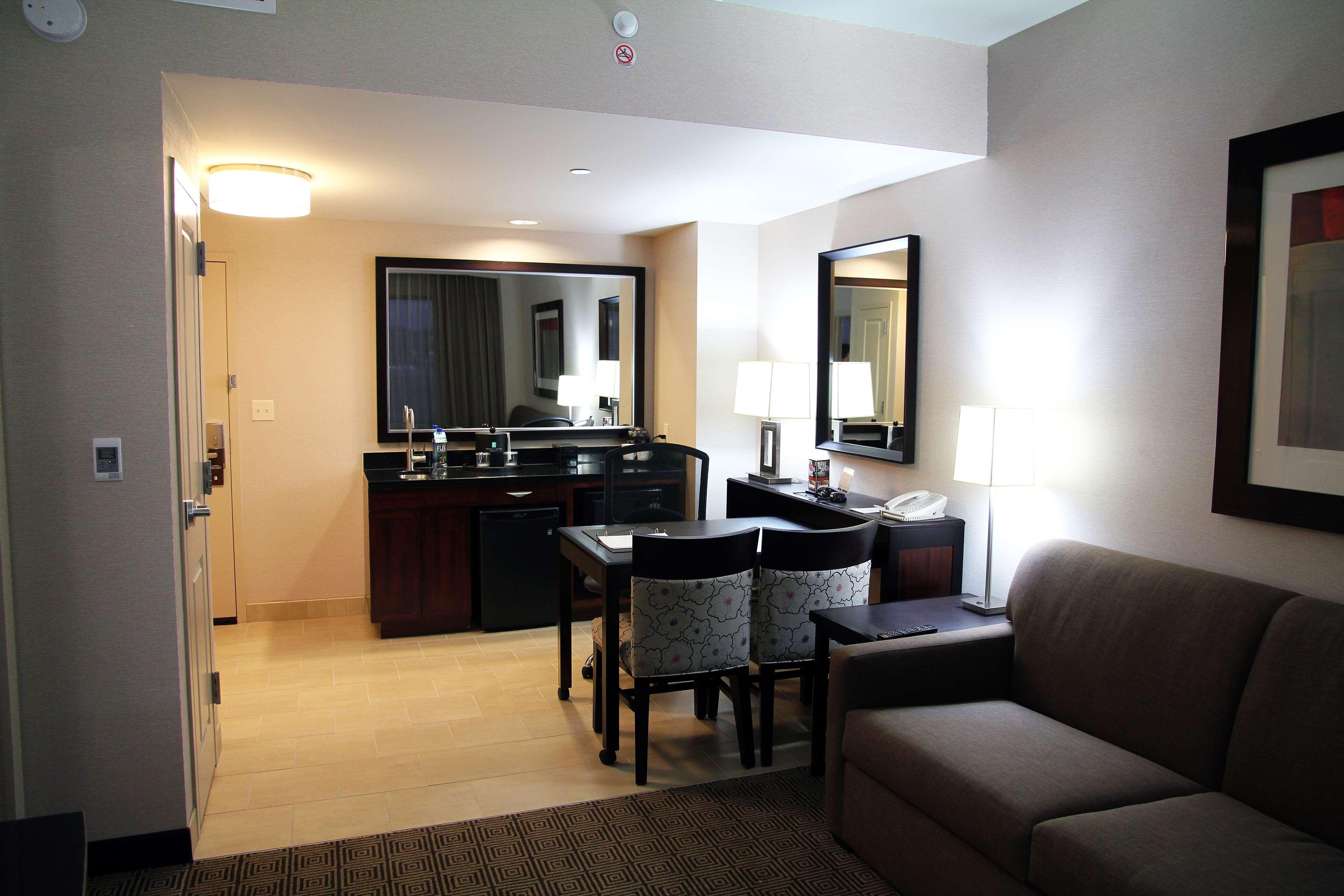 Embassy Suites Ontario - Airport Pokoj fotografie