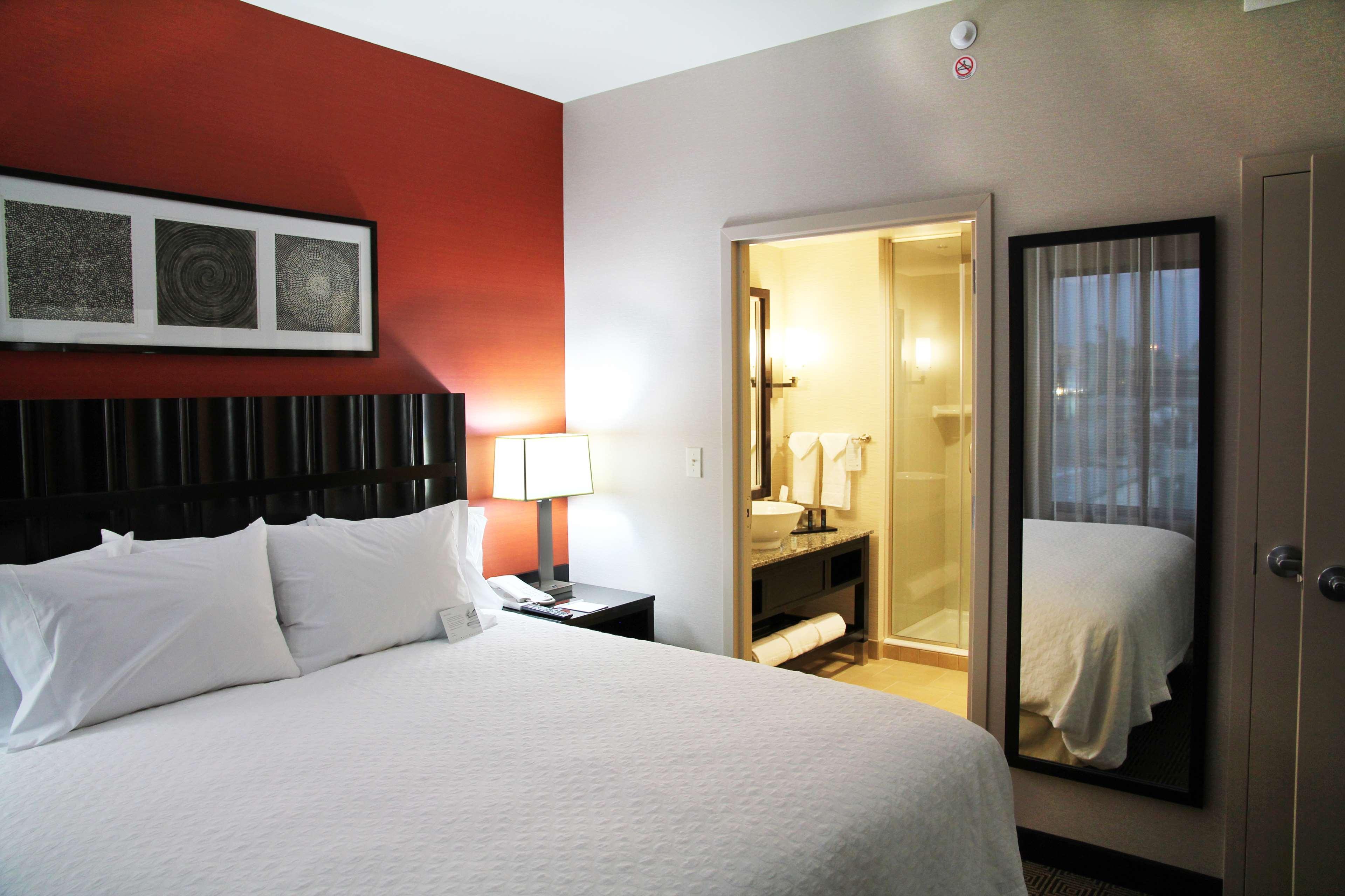Embassy Suites Ontario - Airport Pokoj fotografie