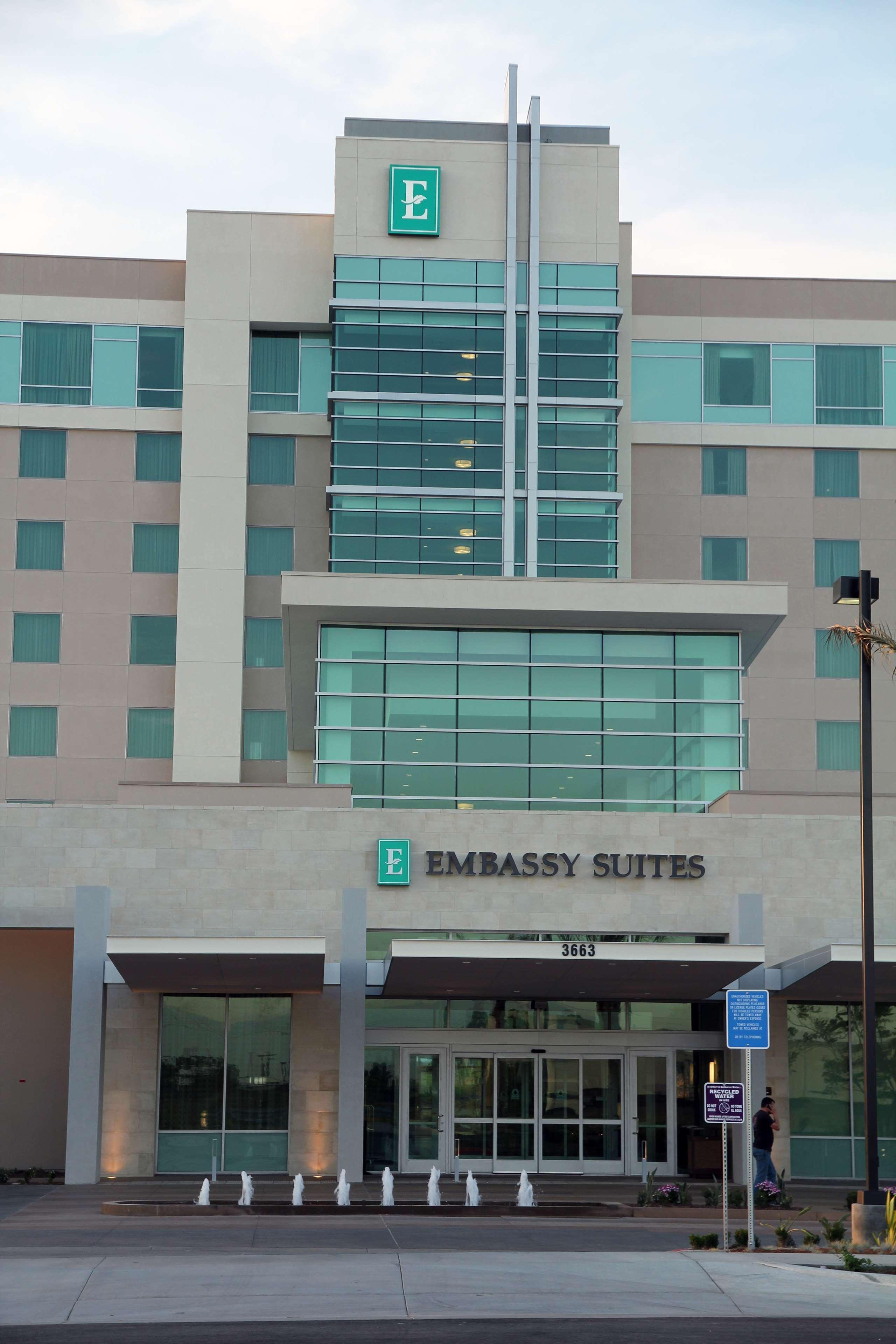 Embassy Suites Ontario - Airport Exteriér fotografie